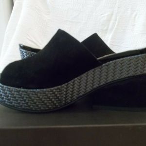 Platform shoe , size US 5.5 ( EU 35) - black suede